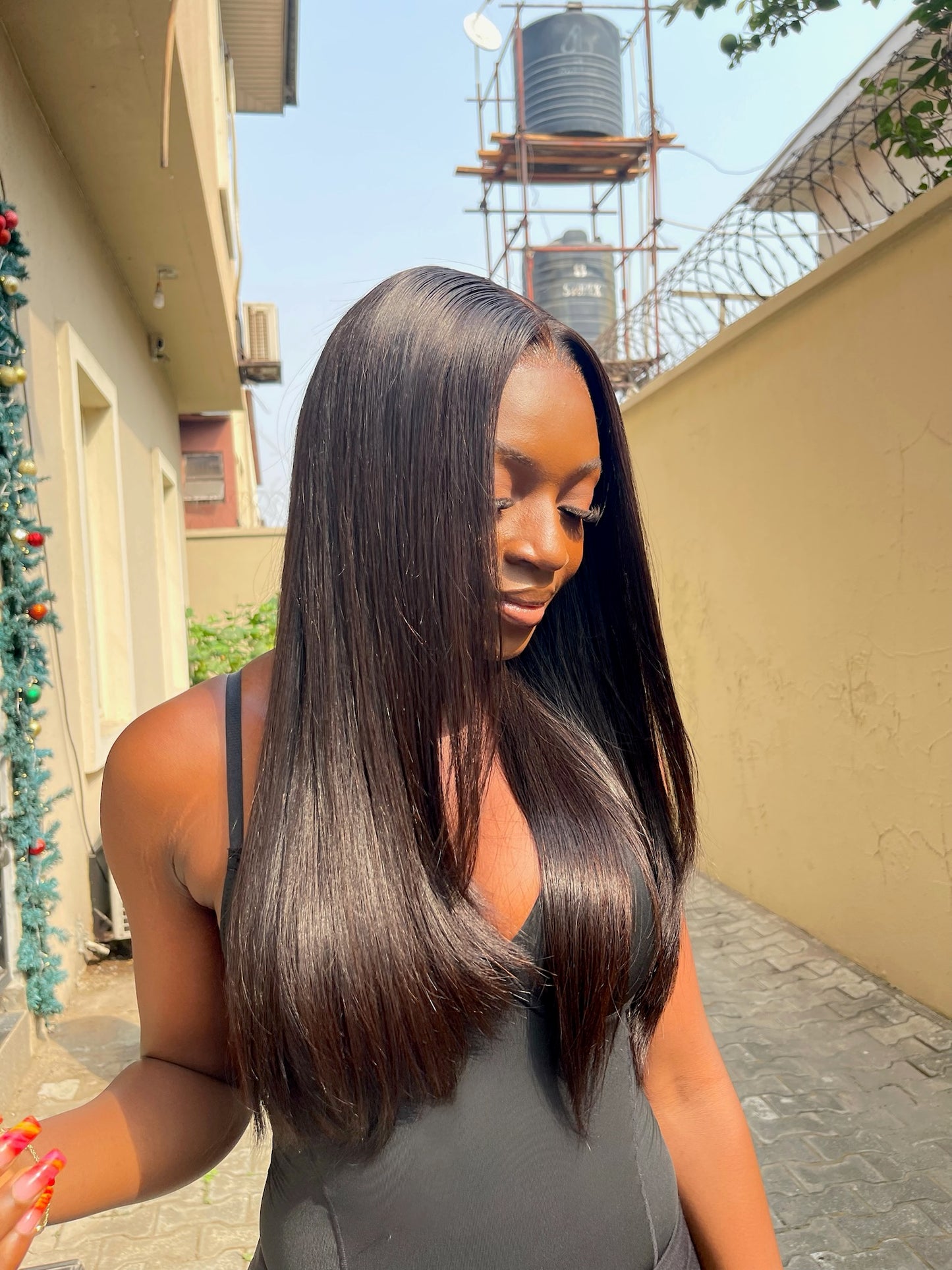 Kylie - Middle Part Layered Wig