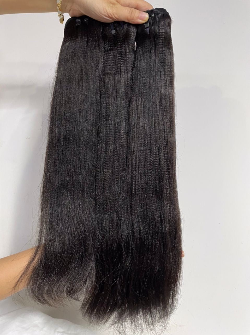 3 BUNDLES OF YAKI STRAIGHT HAIR