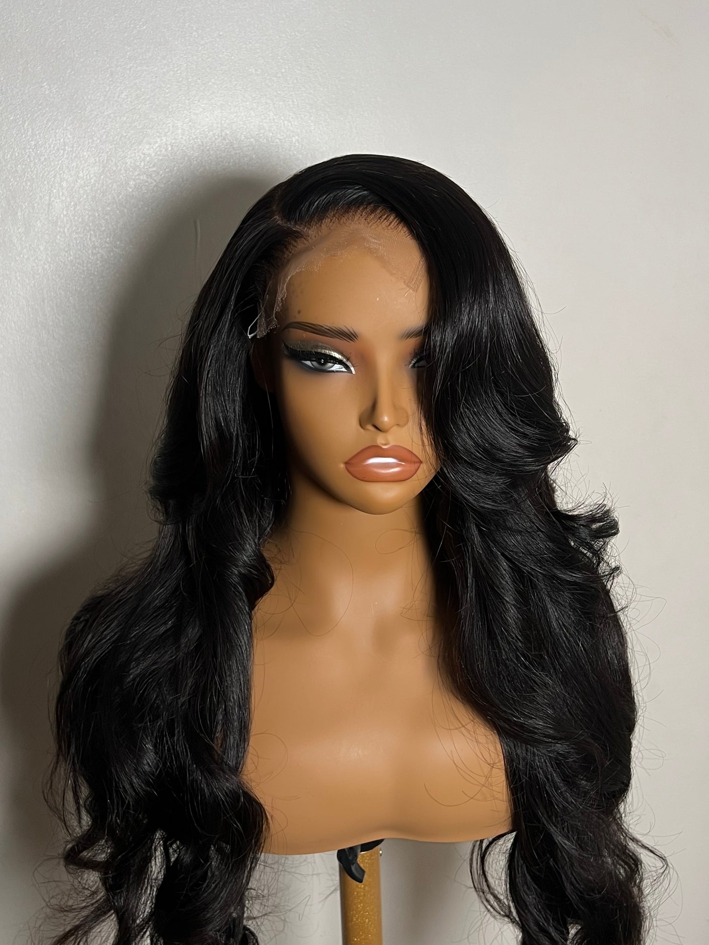 AALIYAH - LAYERED + PINNED CURLS