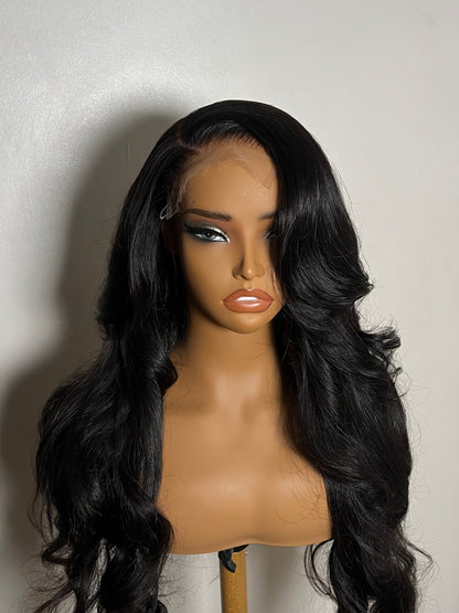 AALIYAH - LAYERED + PINNED CURLS