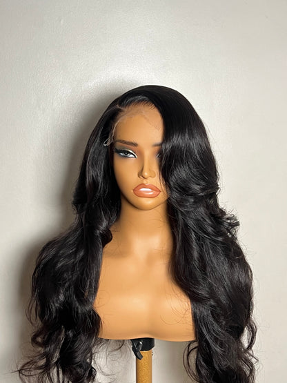 AALIYAH - LAYERED + PINNED CURLS