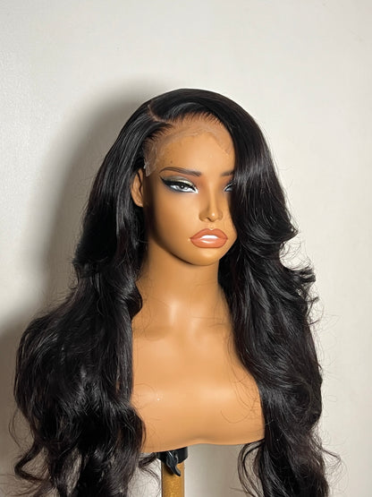 AALIYAH - LAYERED + PINNED CURLS
