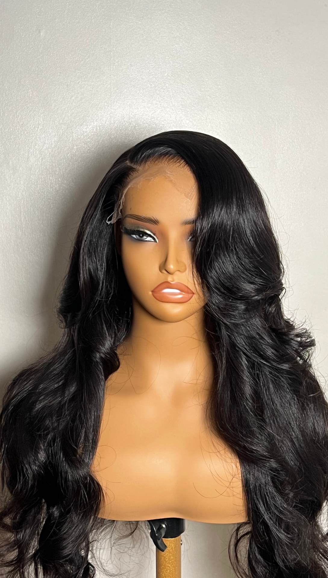 AALIYAH - LAYERED + PINNED CURLS