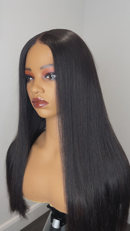 Michelle -18" Middle Part Blunt Cut Wig